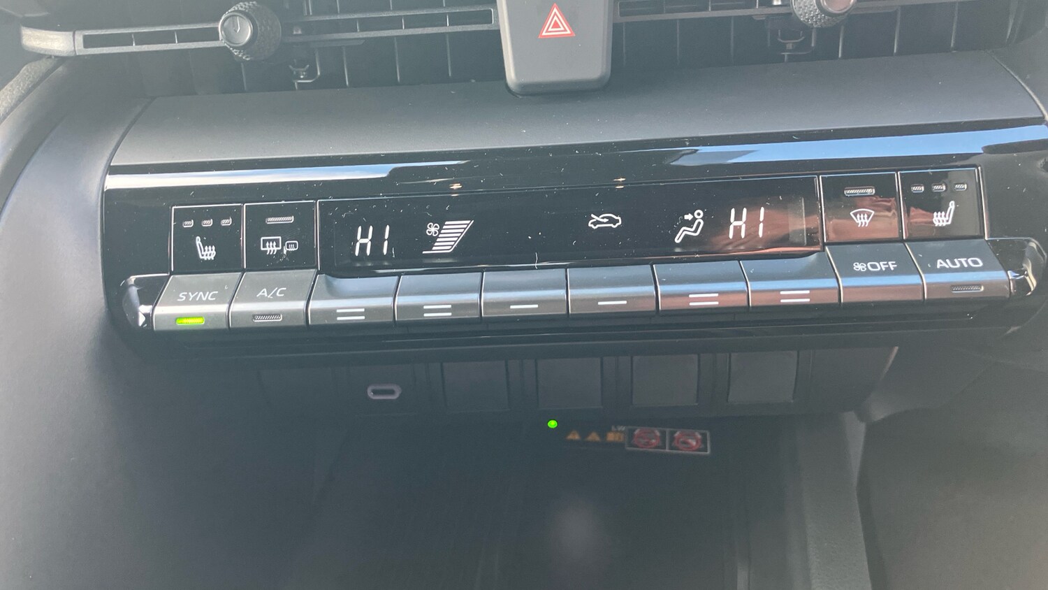 Used Toyota C-HR 2025 for sale - 76907657: Photo 36