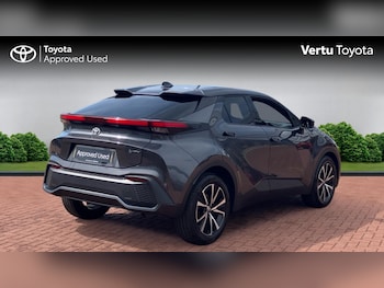 Used Toyota C-HR 2024 for sale - 79054235: Photo