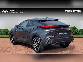 Used Toyota C-HR 2024 for sale - 79054235: Photo