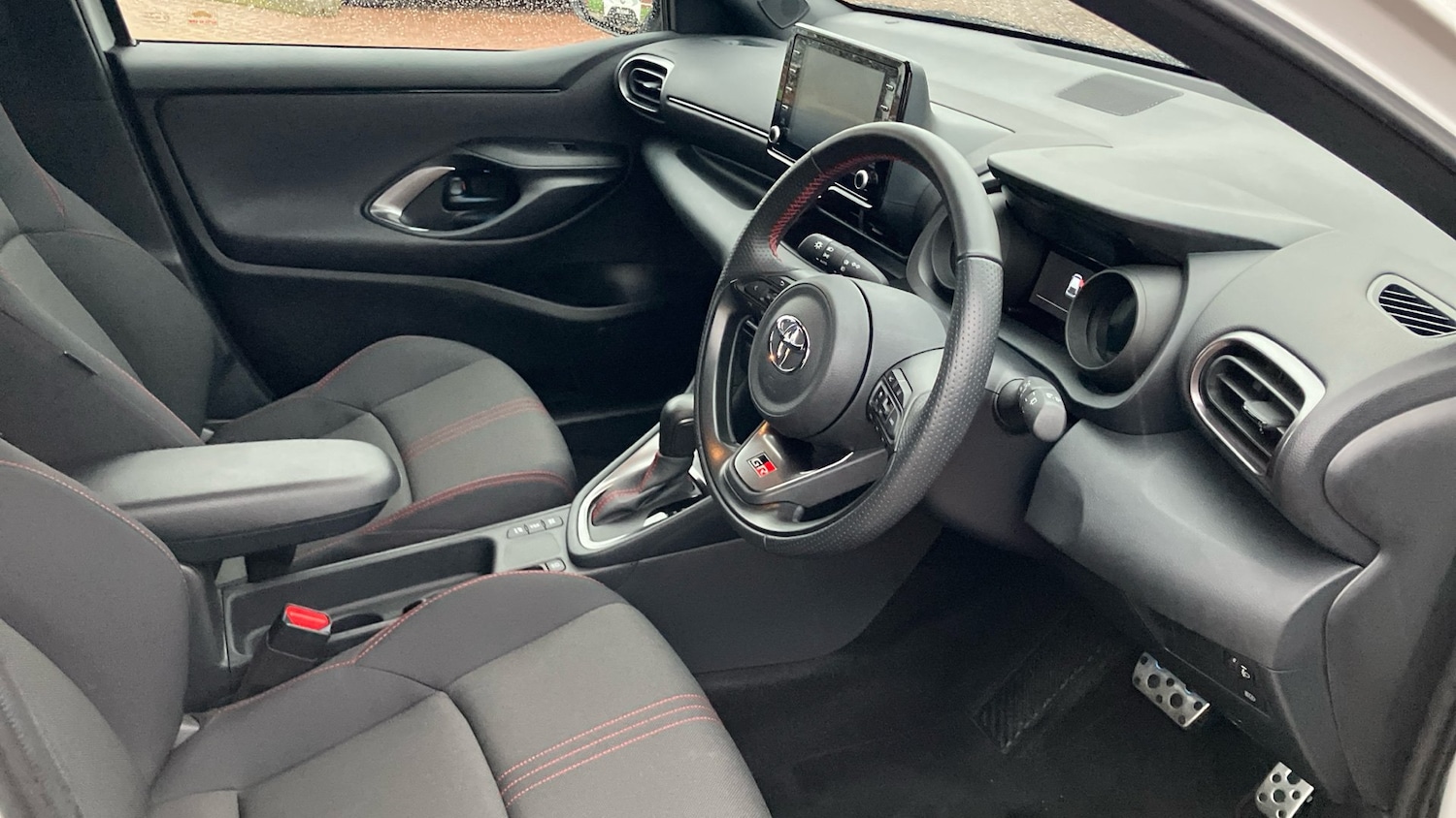 Used Toyota Yaris 2023 for sale - 77213325: Photo 11