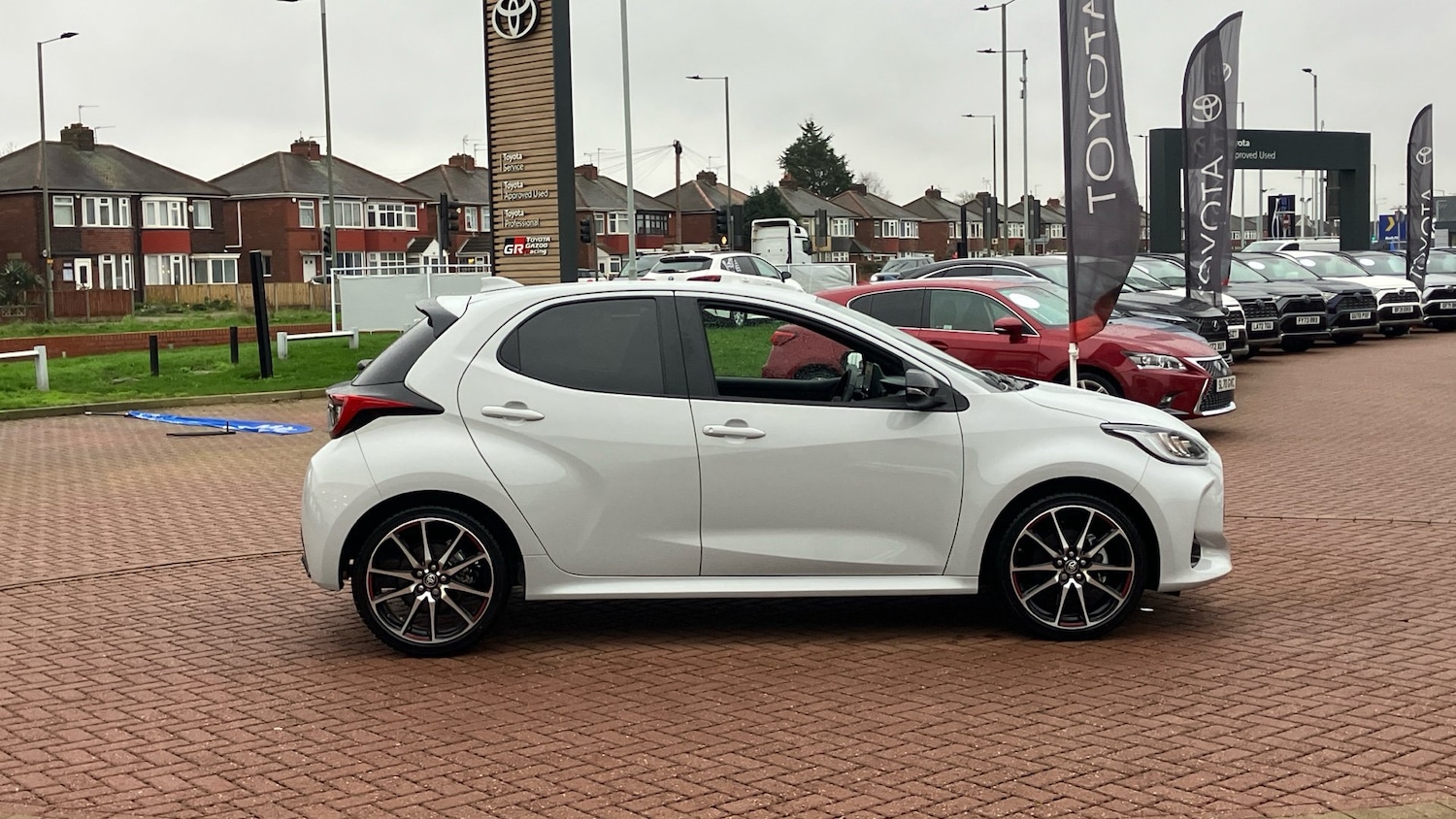 Used Toyota Yaris 2023 for sale - 77213325: Photo 16