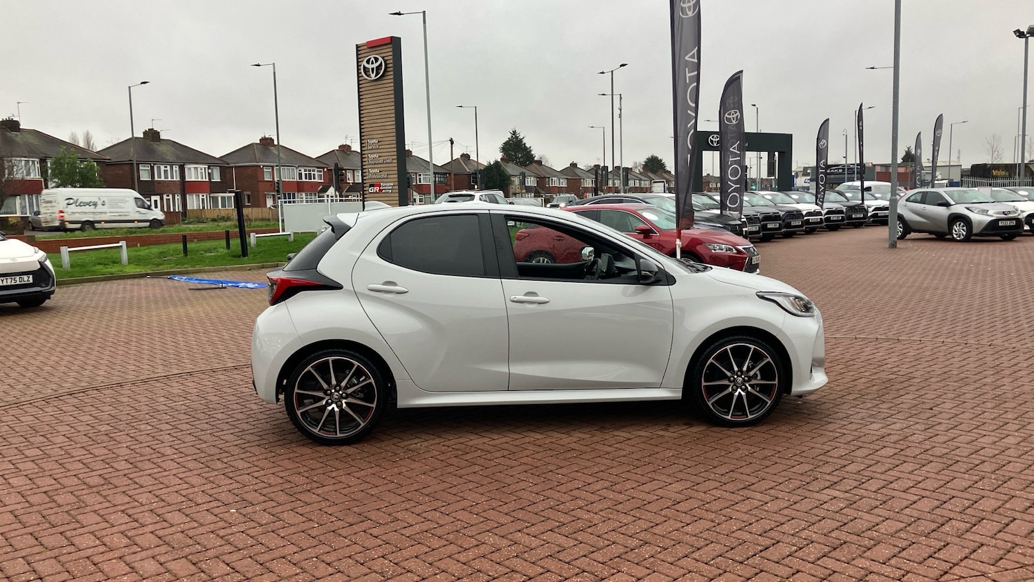 Used Toyota Yaris 2023 for sale - 77213325: Photo 28