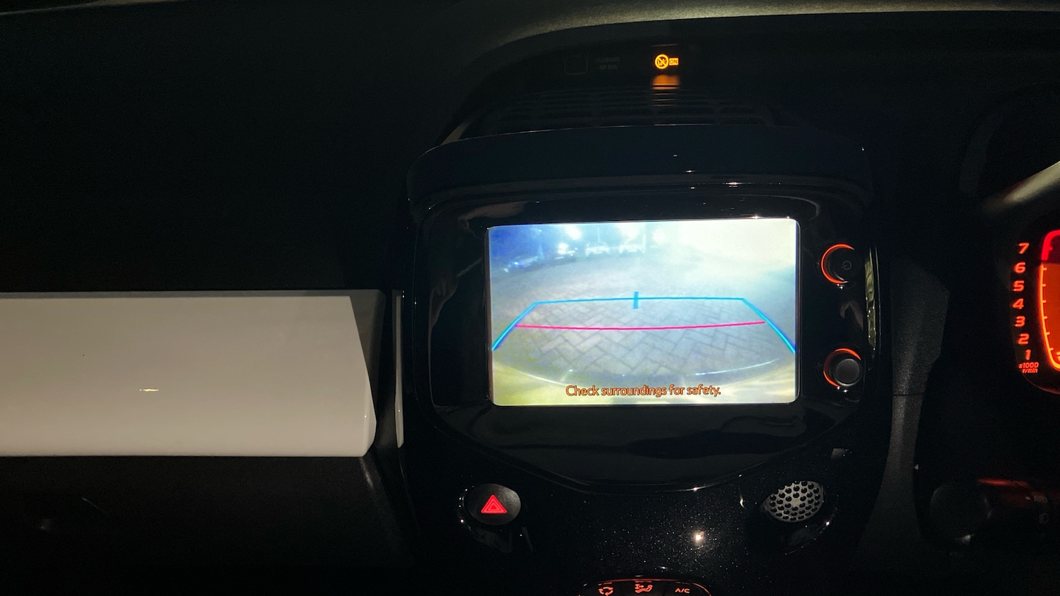 Used Toyota AYGO 2017 for sale - 77350283: Photo 27