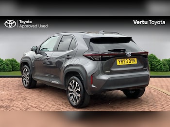 Used Toyota Yaris Cross 2023 for sale - 78094960: Photo