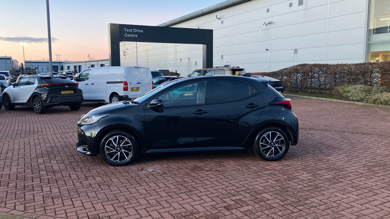 Used Toyota Yaris 2023 for sale - 77225688: Photo 17