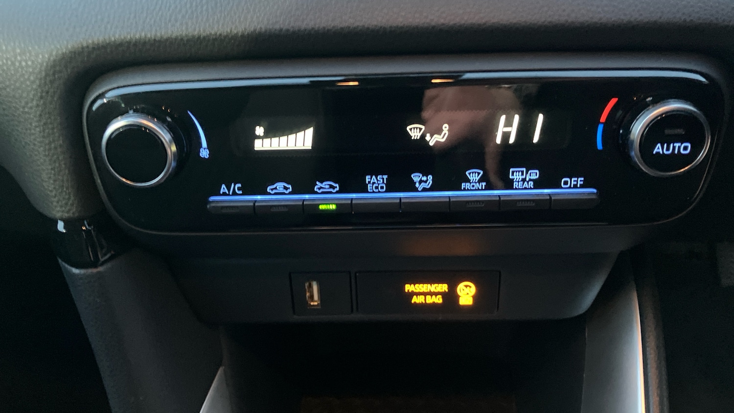 Used Toyota Yaris 2023 for sale - 77225688: Photo 36