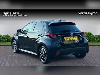 Used Toyota Yaris 2023 for sale - 77225688: Photo