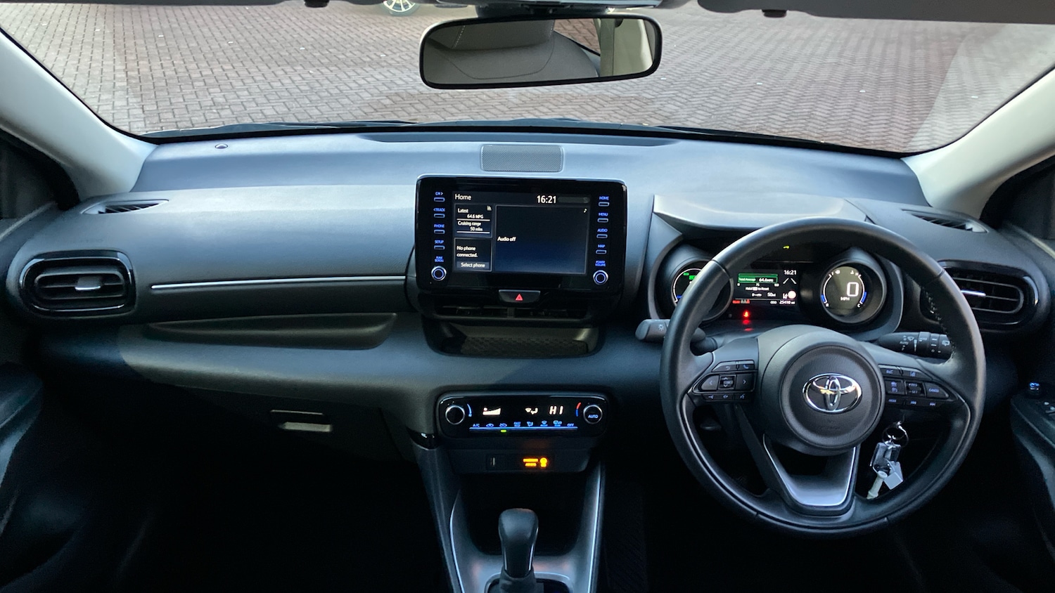 Used Toyota Yaris 2023 for sale - 77225688: Photo 5