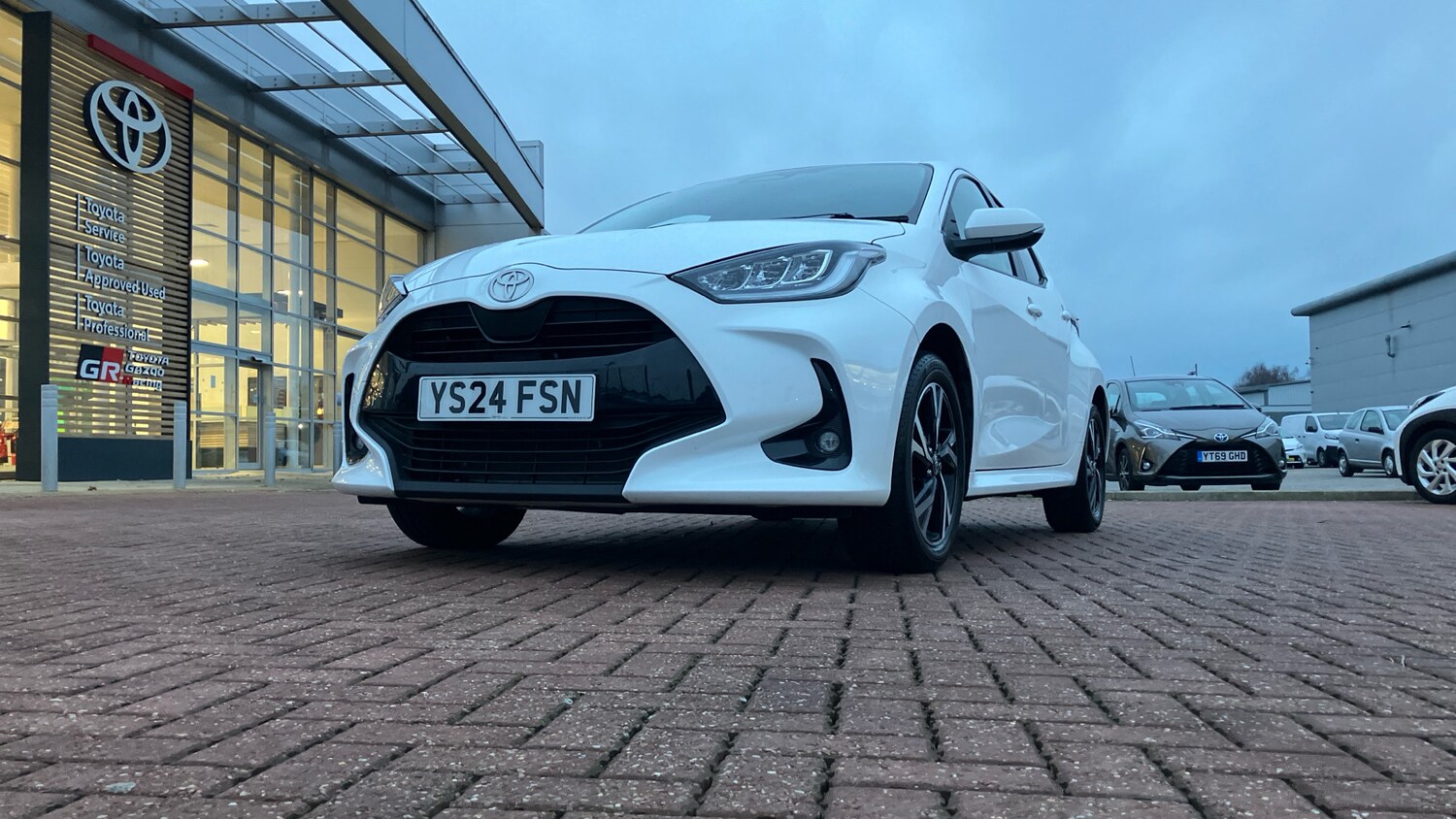 Used Toyota Yaris 2024 for sale - 77147907: Photo 31