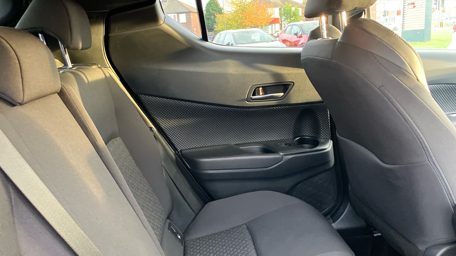 Used Toyota C-HR 2022 for sale - 76452631: Photo 12