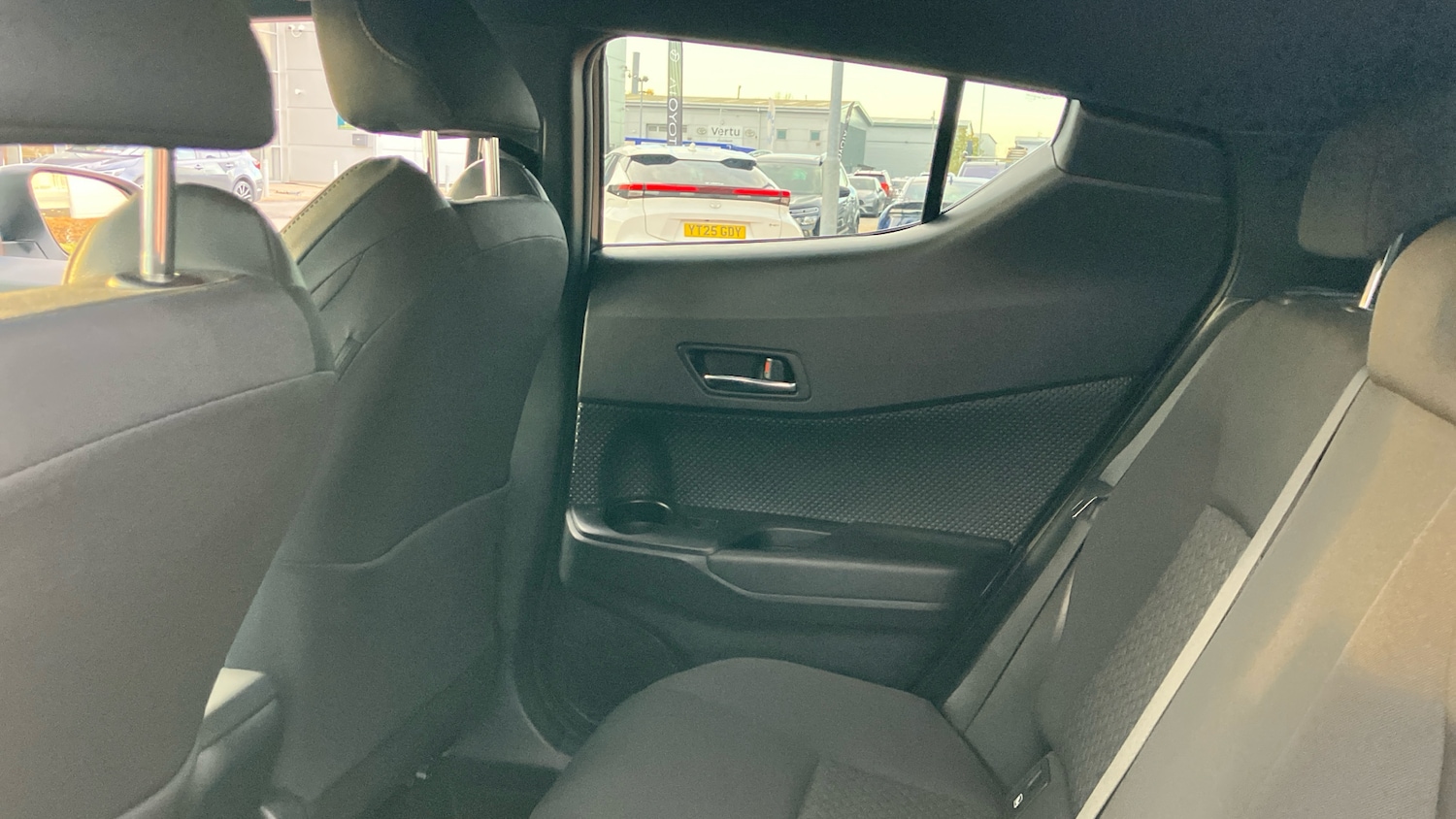 Used Toyota C-HR 2022 for sale - 76452631: Photo 13