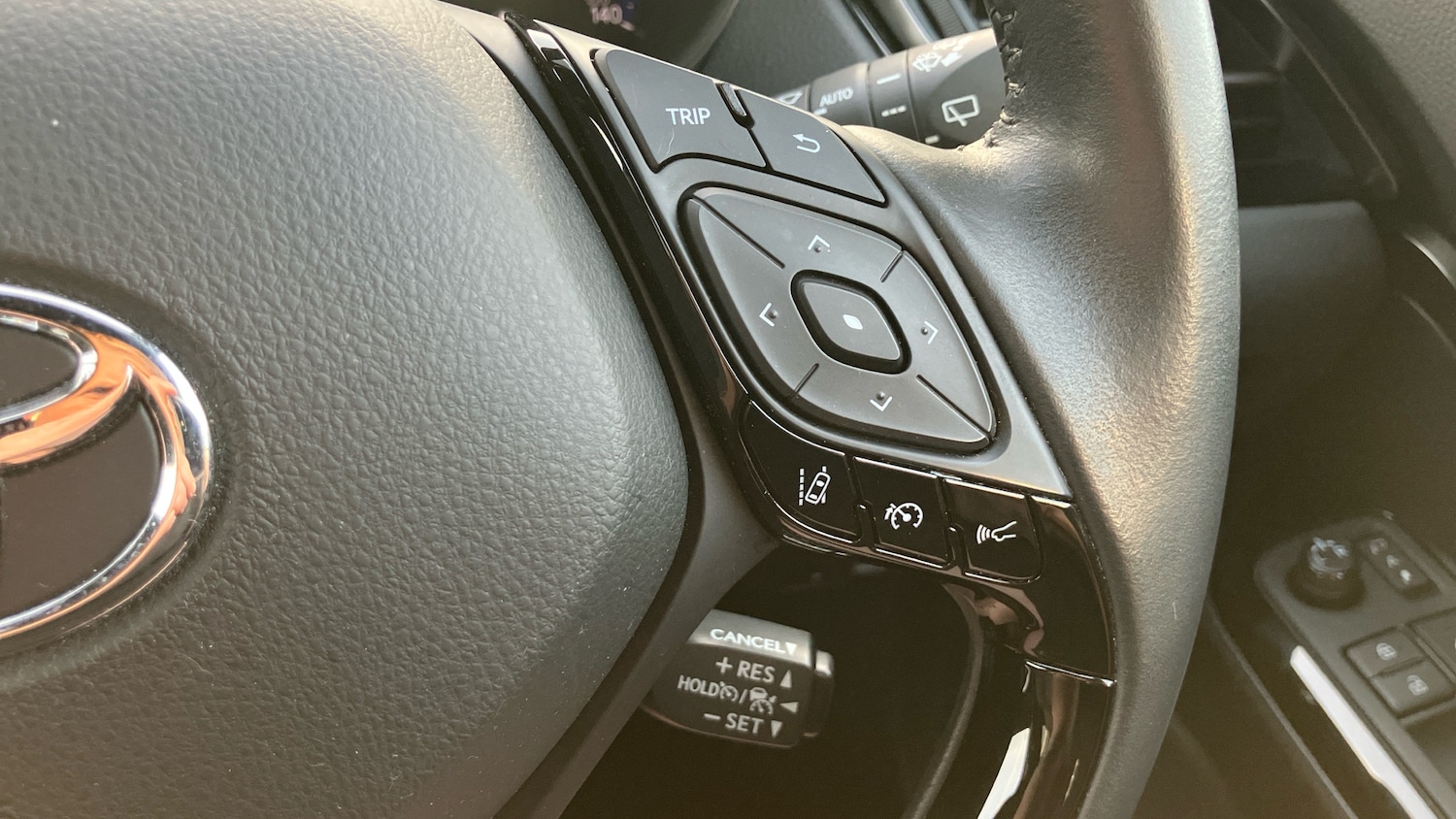 Used Toyota C-HR 2022 for sale - 76452631: Photo 39