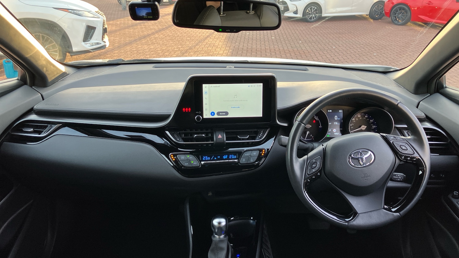 Used Toyota C-HR 2022 for sale - 76452631: Photo 5