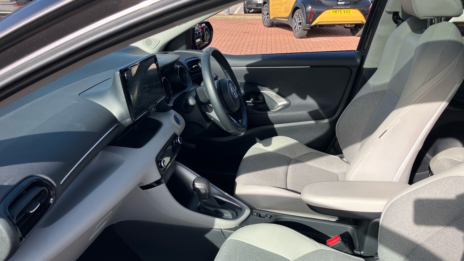 Used Toyota Yaris 2023 for sale - 77779060: Photo 10