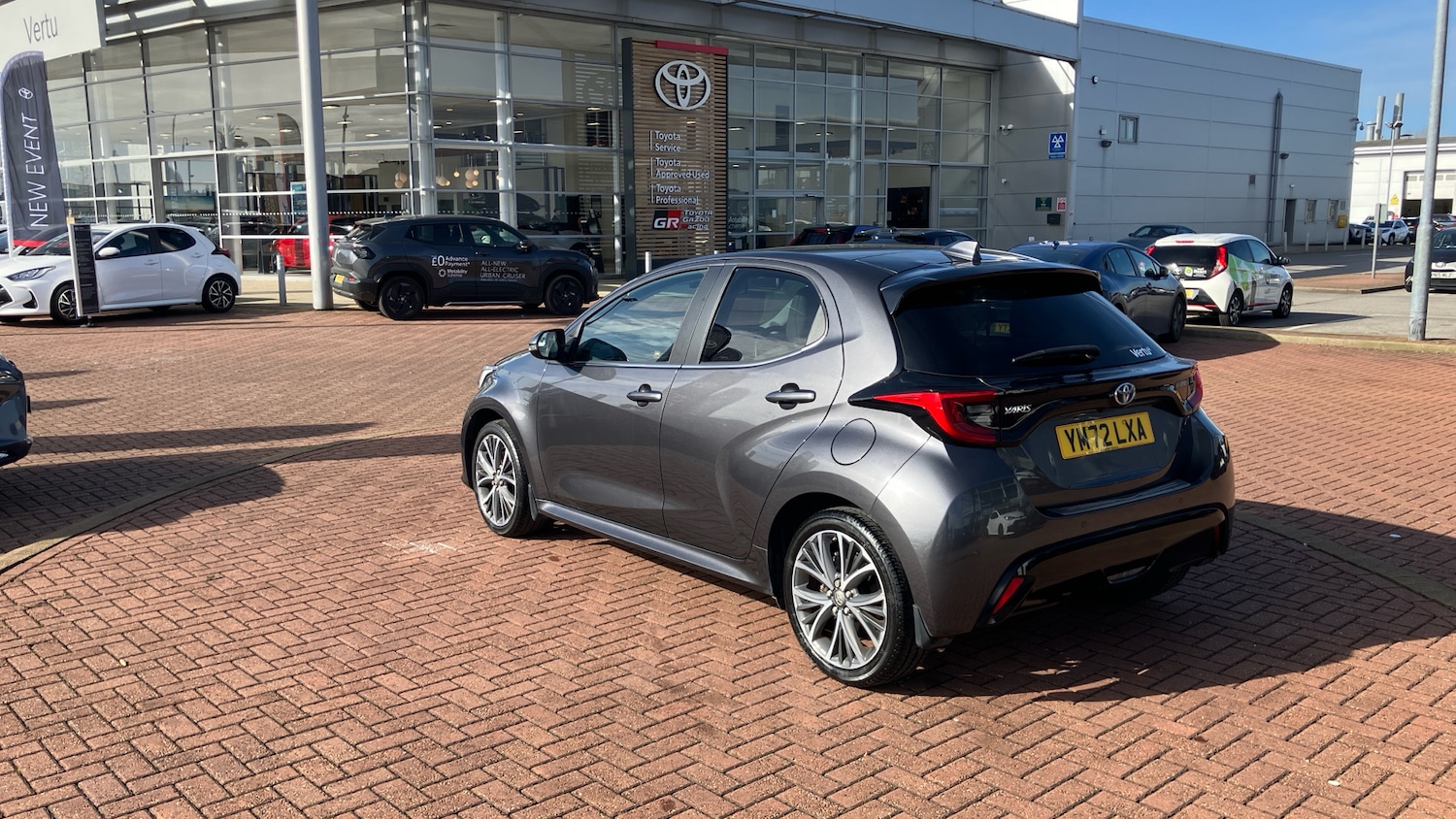 Used Toyota Yaris 2023 for sale - 77779060: Photo 30