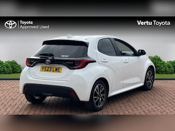 Used Toyota Yaris 2023 for sale - 76452629: Photo