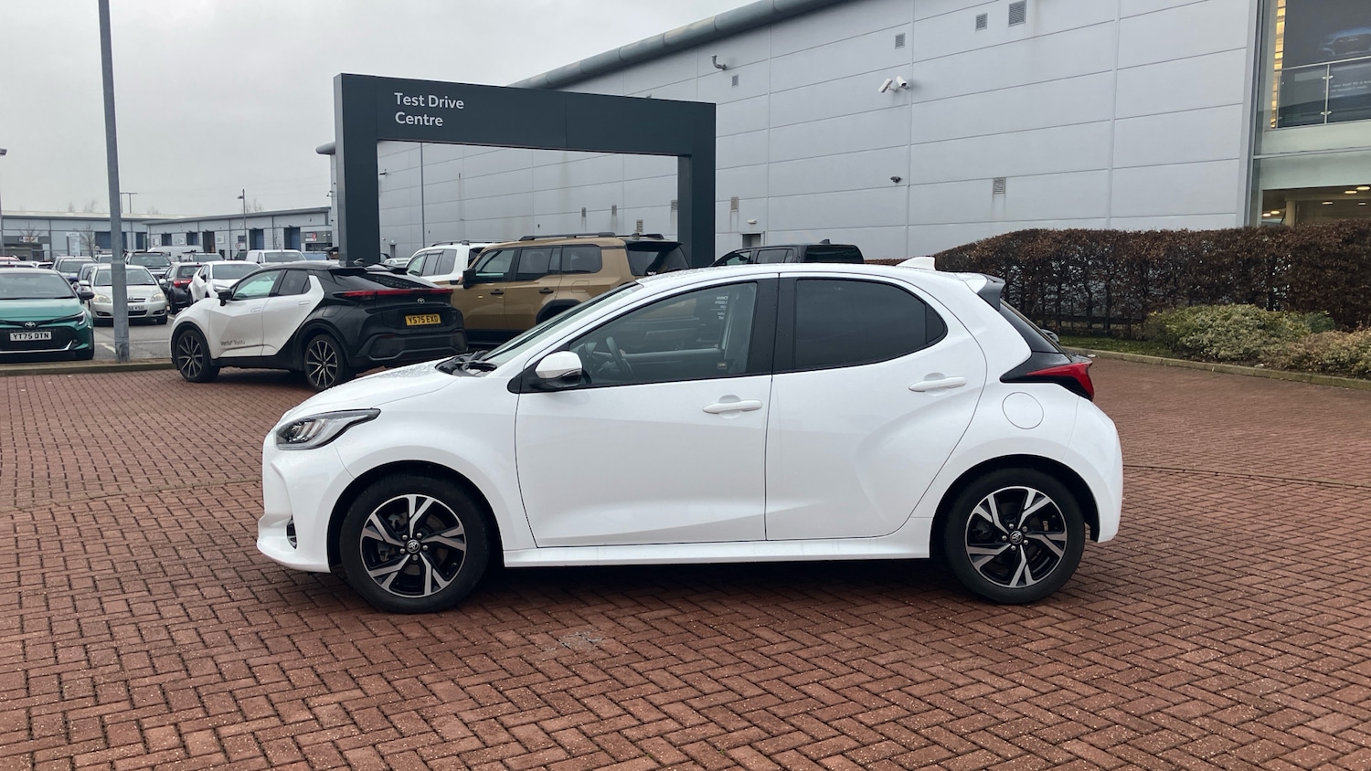 Used Toyota Yaris 2024 for sale - 77434527: Photo 17