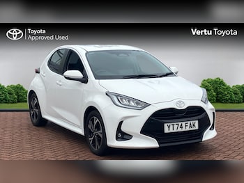 Used Toyota Yaris 2024 for sale - 77434527: Photo