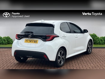 Used Toyota Yaris 2024 for sale - 77434527: Photo