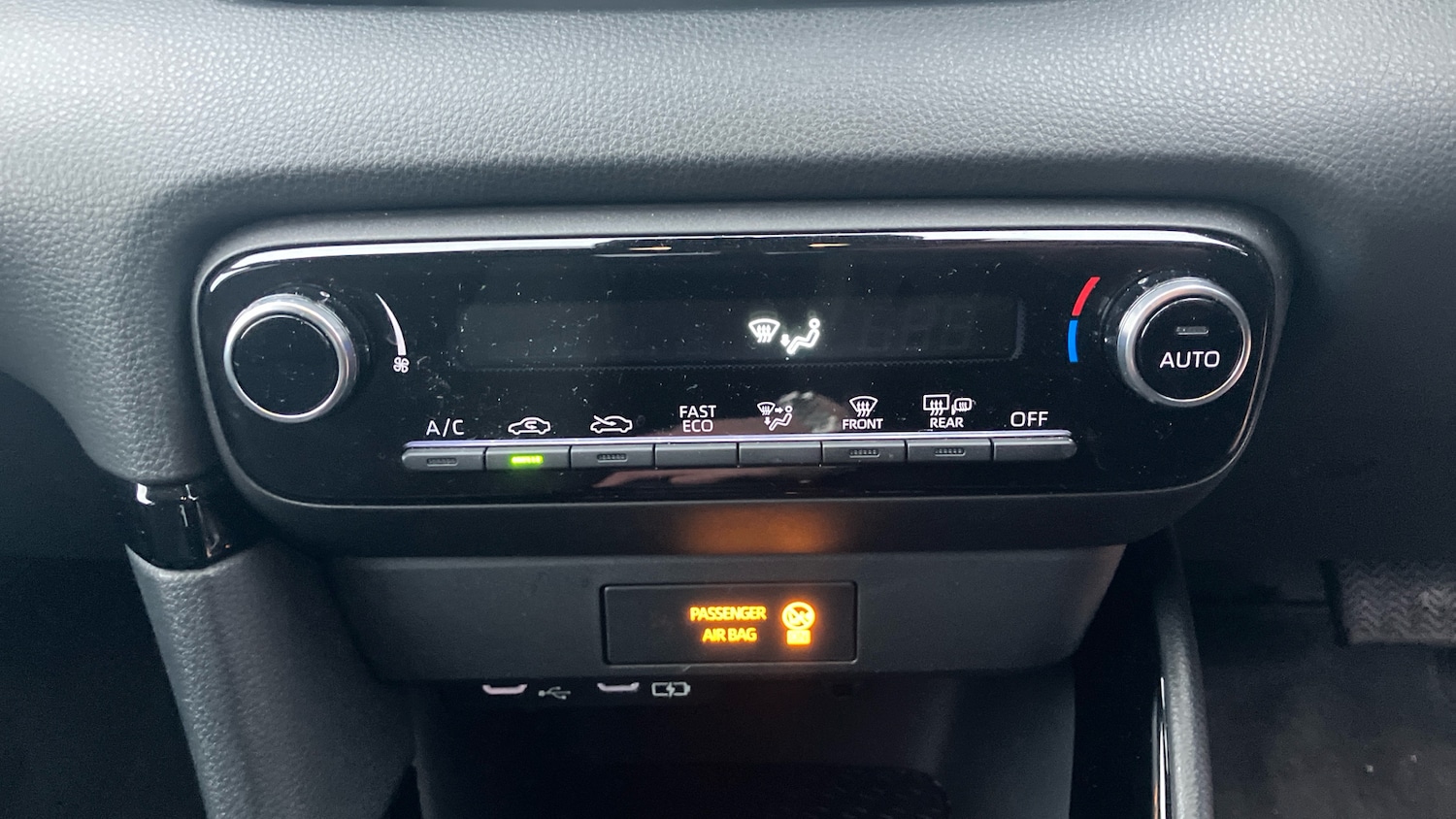 Used Toyota Yaris 2024 for sale - 77434527: Photo 34