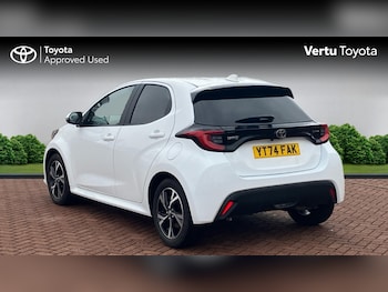 Used Toyota Yaris 2024 for sale - 77434527: Photo