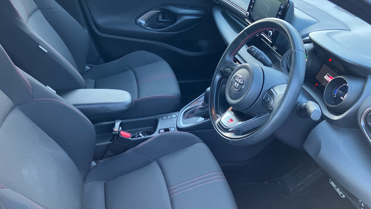 Used Toyota Yaris 2023 for sale - 76627867: Photo 11