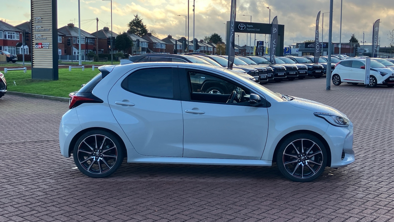 Used Toyota Yaris 2023 for sale - 76627867: Photo 16