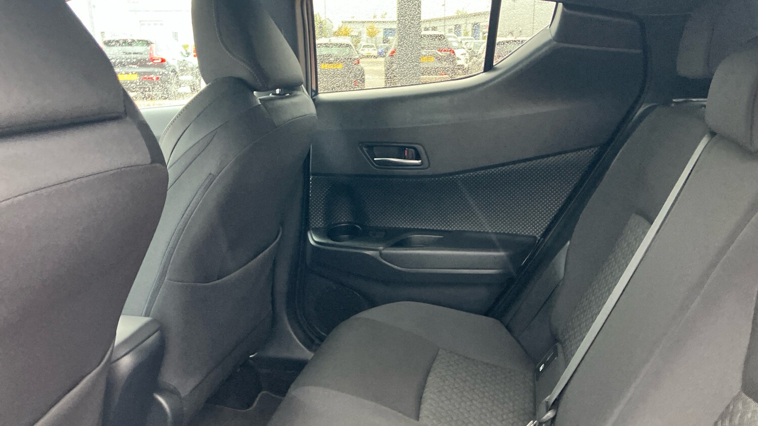 Used Toyota C-HR 2023 for sale - 76193090: Photo 13