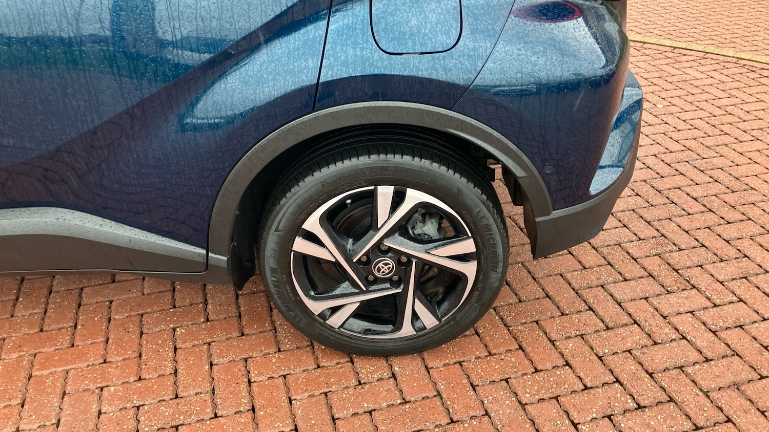 Used Toyota C-HR 2023 for sale - 76193090: Photo 31