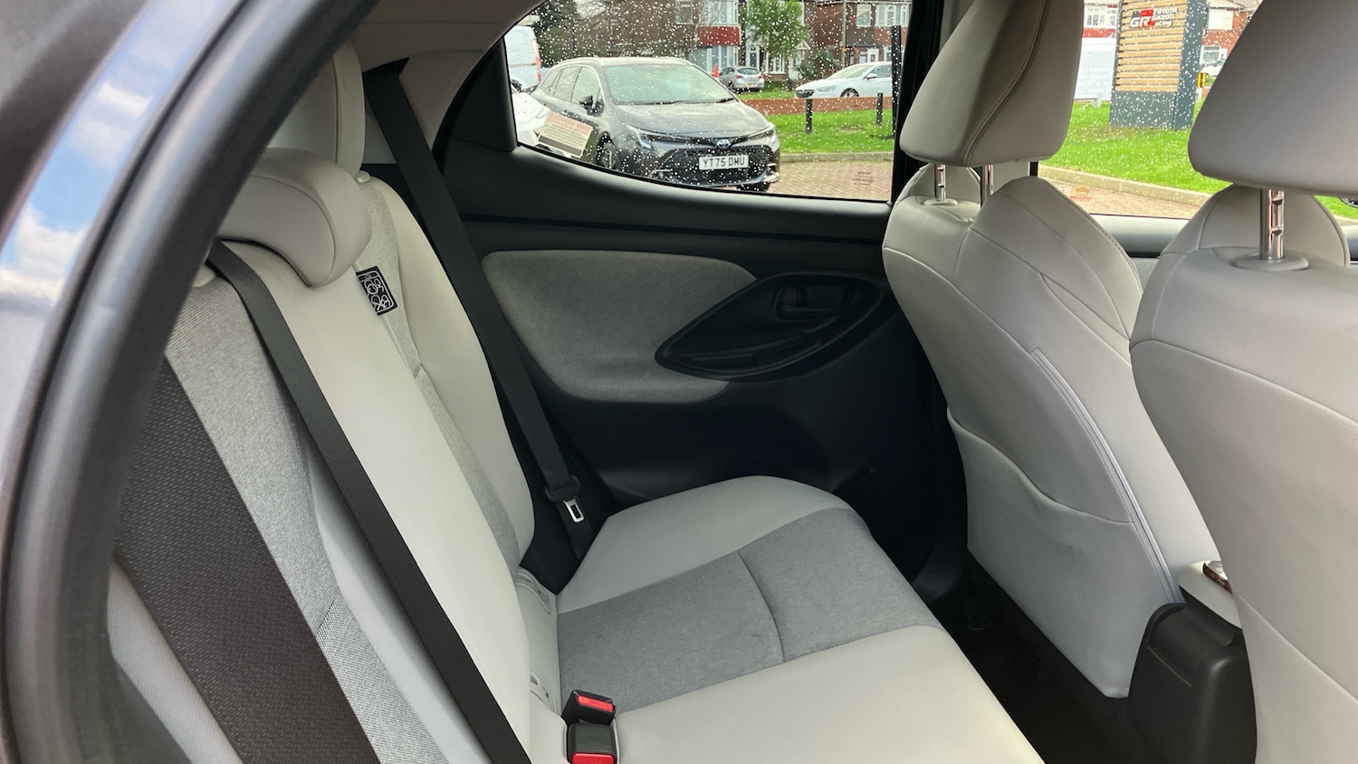 Used Toyota Yaris 2020 for sale - 76627763: Photo 12