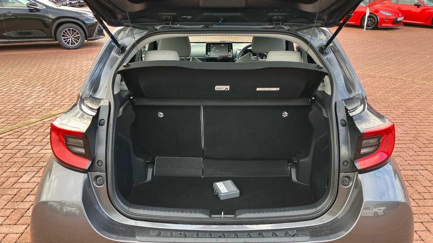 Used Toyota Yaris 2020 for sale - 76627763: Photo 14