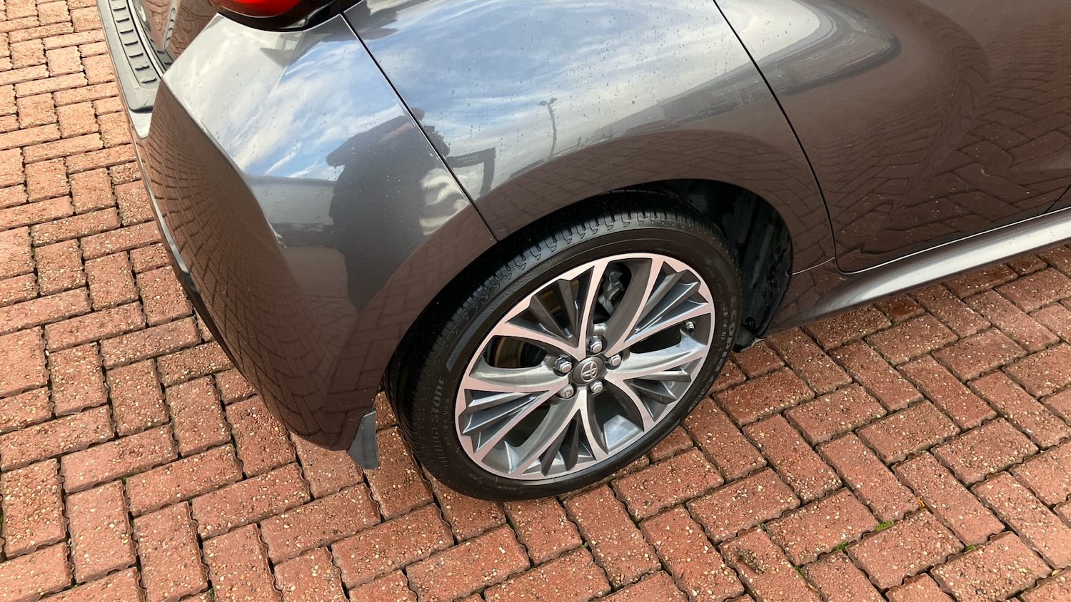 Used Toyota Yaris 2020 for sale - 76627763: Photo 33