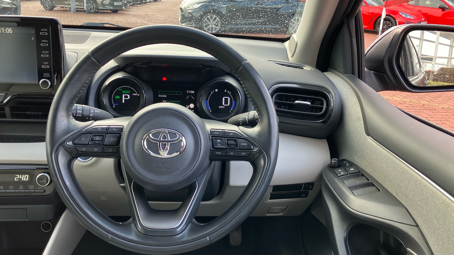 Used Toyota Yaris 2020 for sale - 76627763: Photo 8