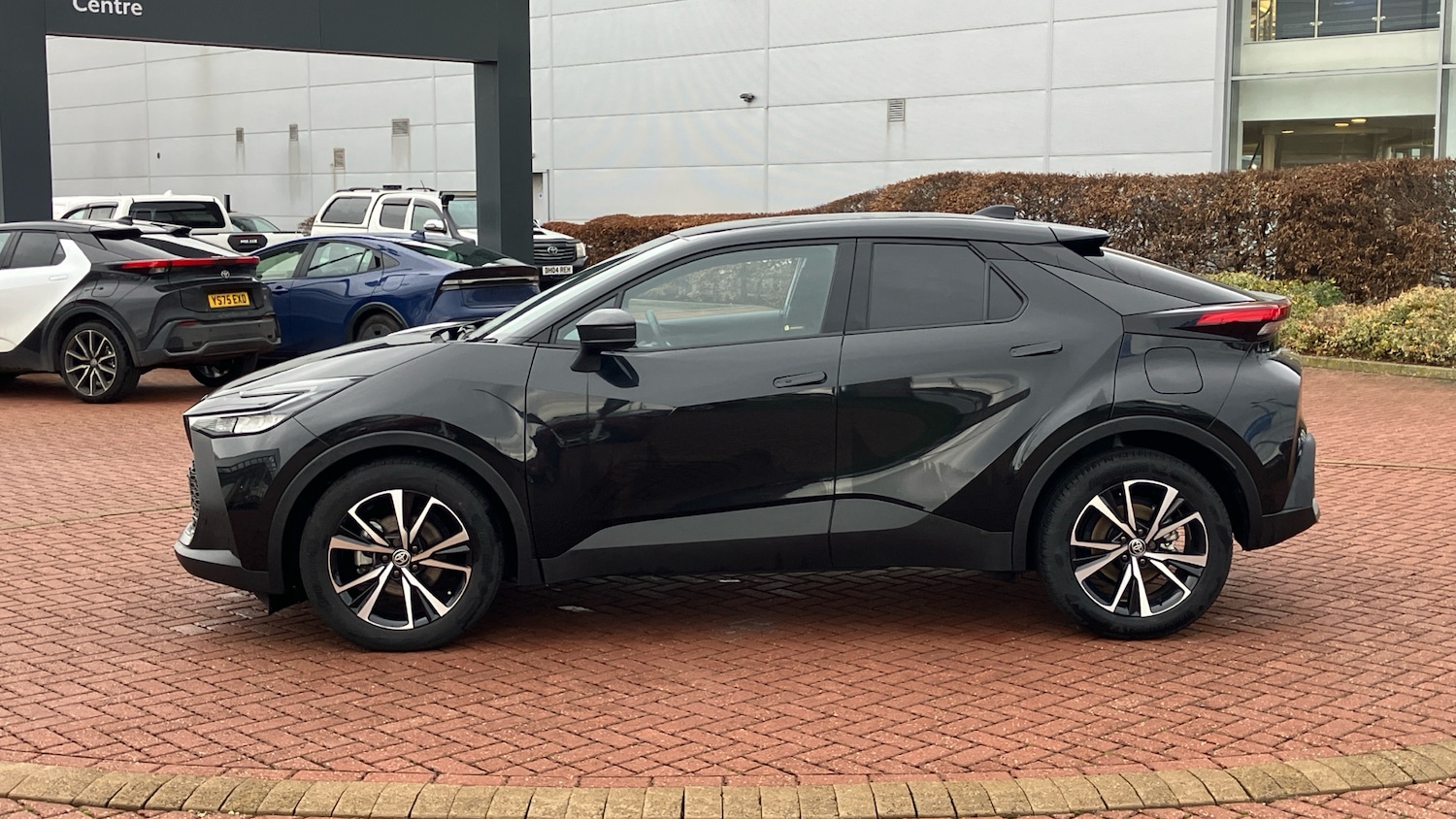 Used Toyota C-HR 2024 for sale - 77171023: Photo 17
