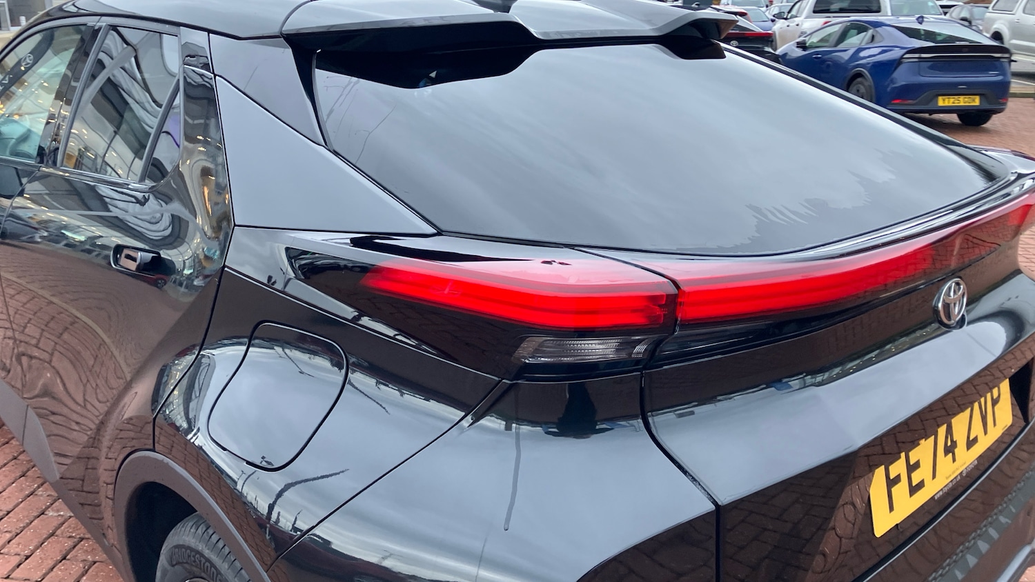 Used Toyota C-HR 2024 for sale - 77171023: Photo 21