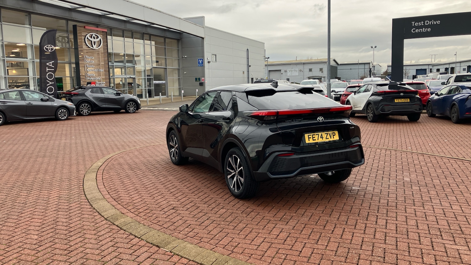 Used Toyota C-HR 2024 for sale - 77171023: Photo 31