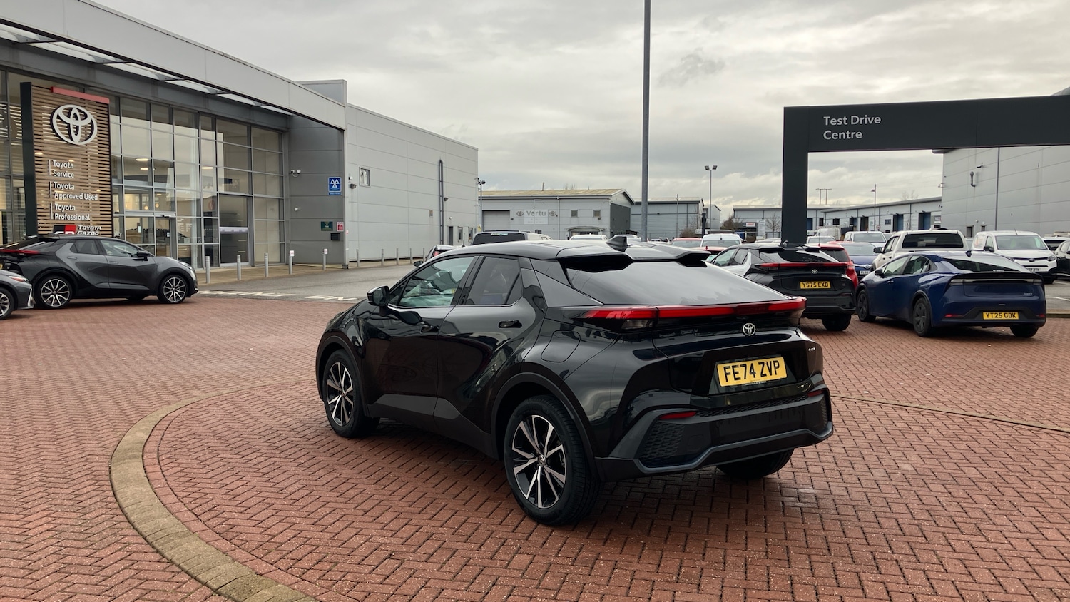 Used Toyota C-HR 2024 for sale - 77171023: Photo 33