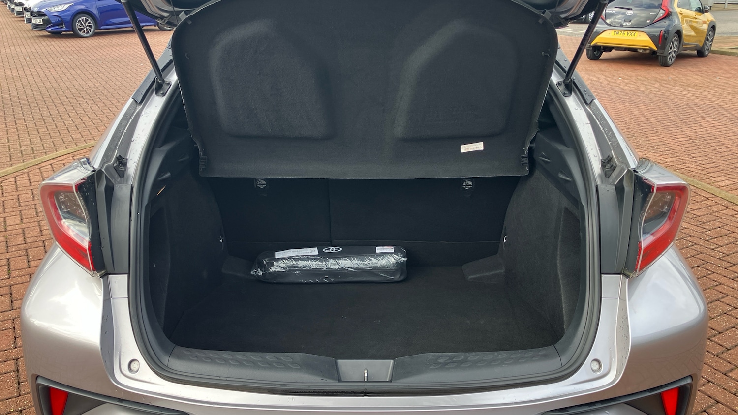 Used Toyota C-HR 2019 for sale - 77567320: Photo 14