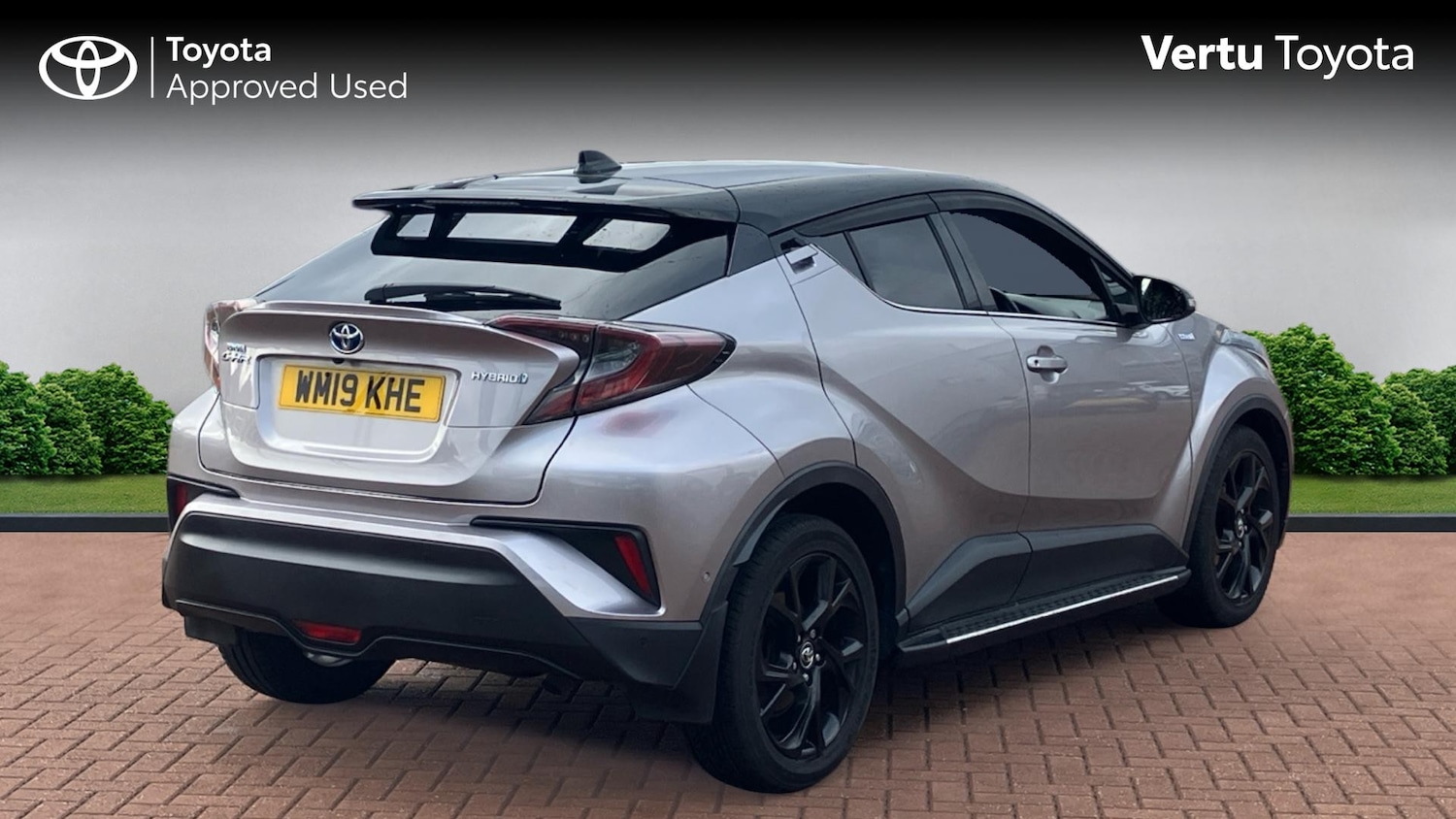Used Toyota C-HR 2019 for sale - 77567320: Photo 2