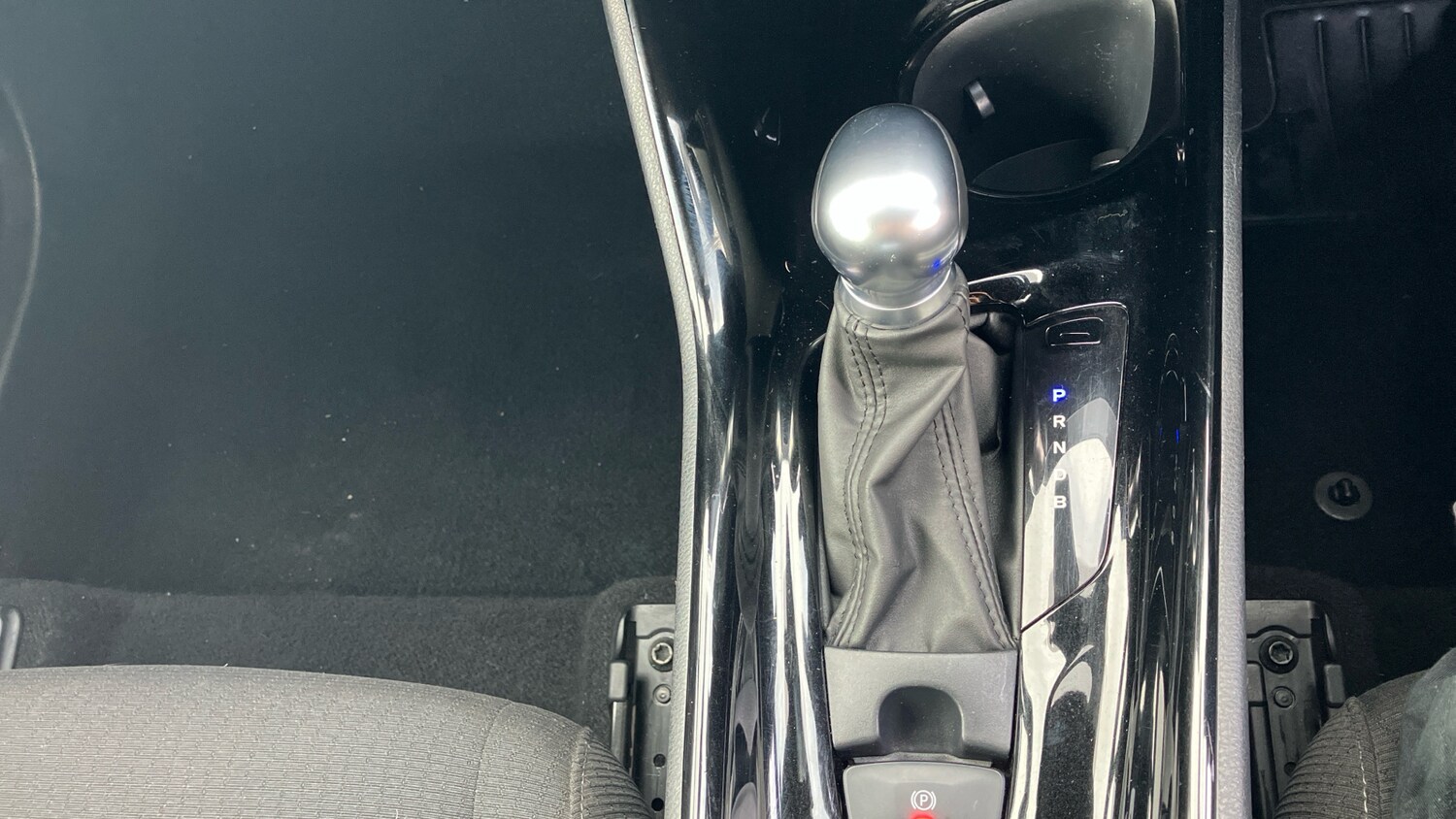 Used Toyota C-HR 2019 for sale - 77567320: Photo 42