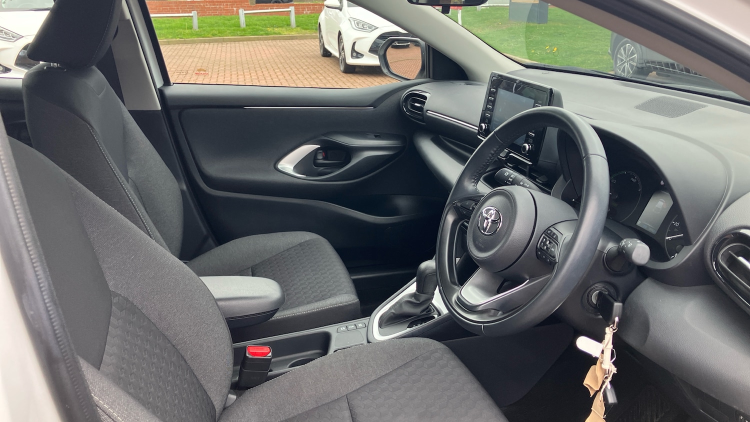 Used Toyota Yaris 2023 for sale - 78027611: Photo 11