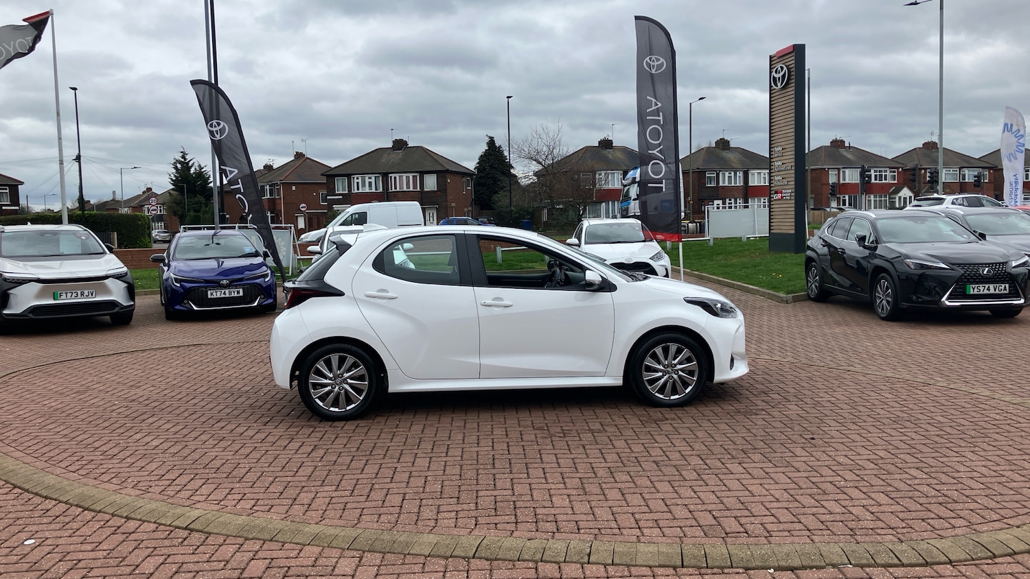 Used Toyota Yaris 2023 for sale - 78027611: Photo 29