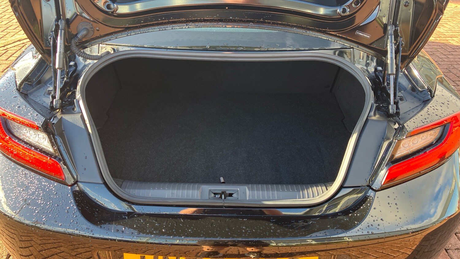 Used Toyota GR86 2023 for sale - 76603265: Photo 14