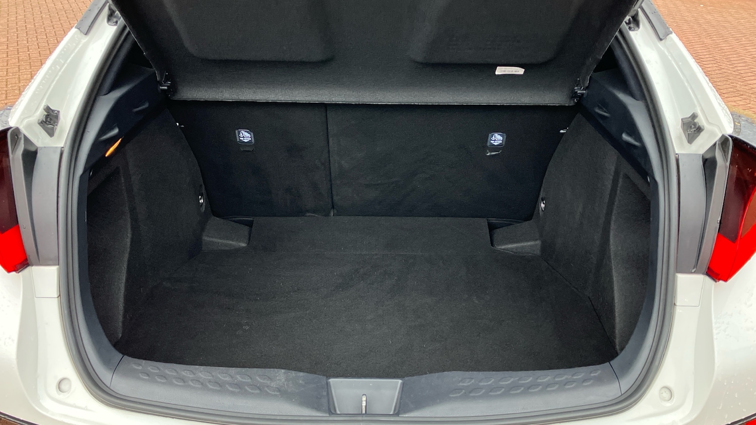 Used Toyota C-HR 2023 for sale - 77380617: Photo 14