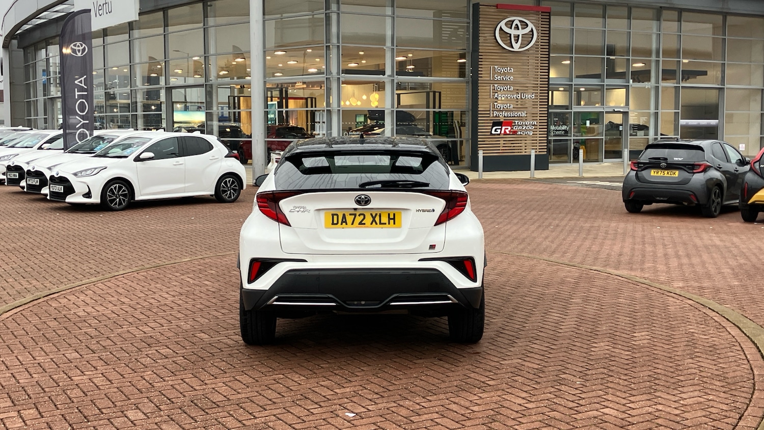 Used Toyota C-HR 2023 for sale - 77380617: Photo 19