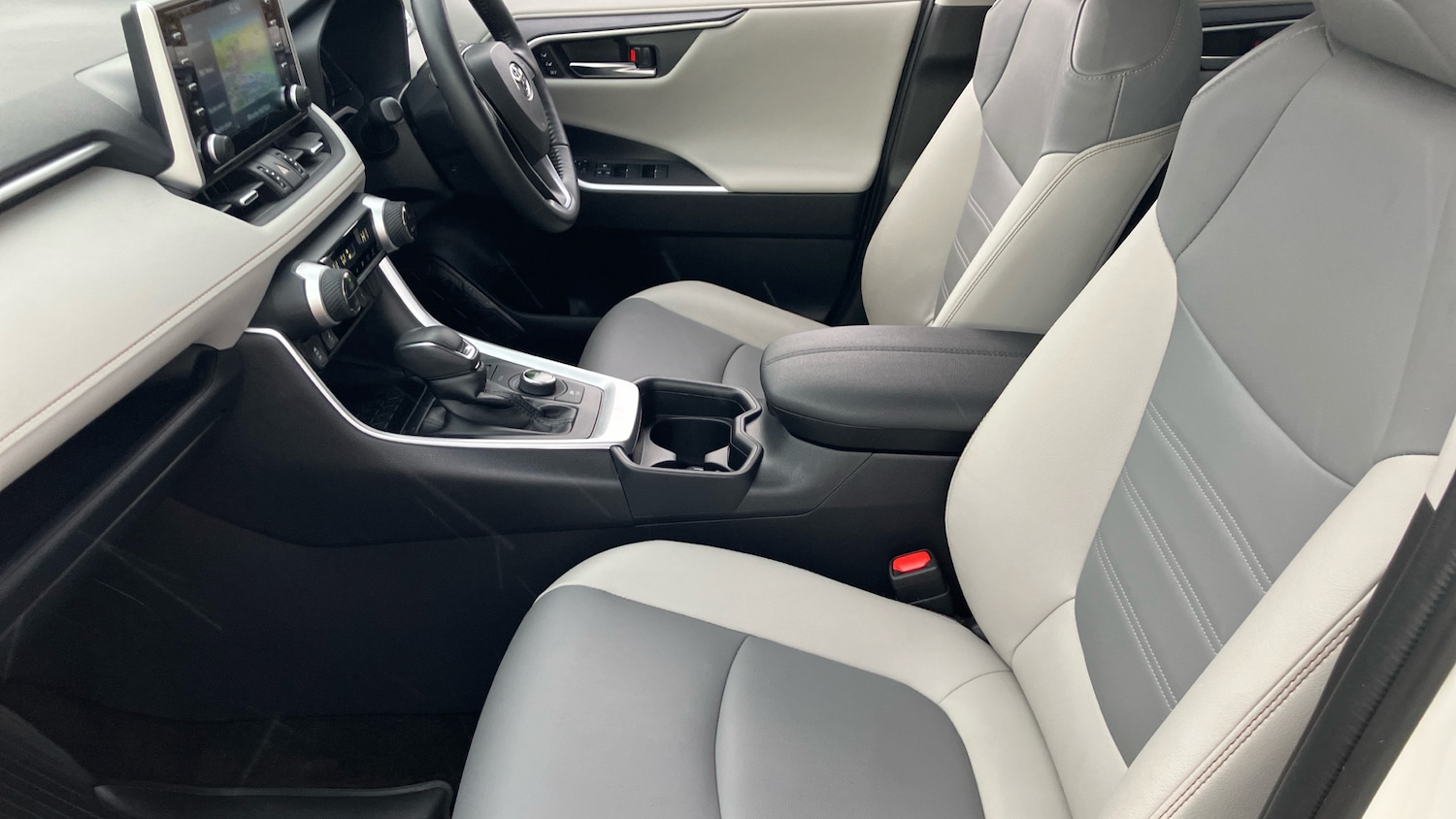 Used Toyota RAV4 2022 for sale - 76382554: Photo 10