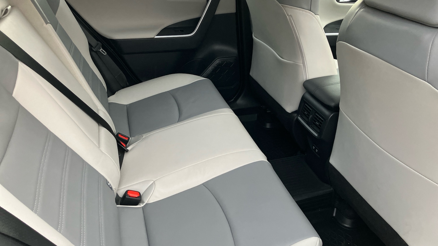 Used Toyota RAV4 2022 for sale - 76382554: Photo 12