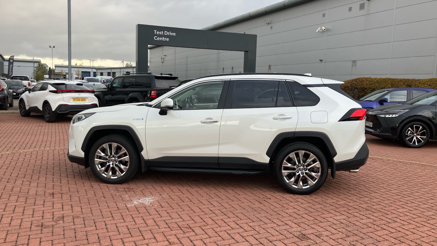 Used Toyota RAV4 2022 for sale - 76382554: Photo 17