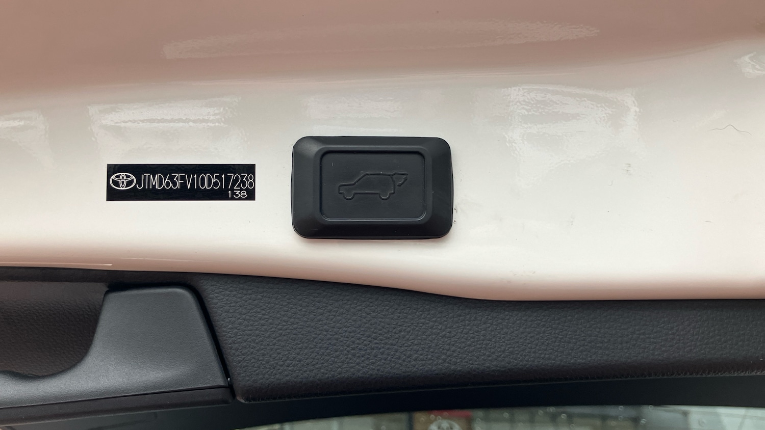 Used Toyota RAV4 2022 for sale - 76382554: Photo 27