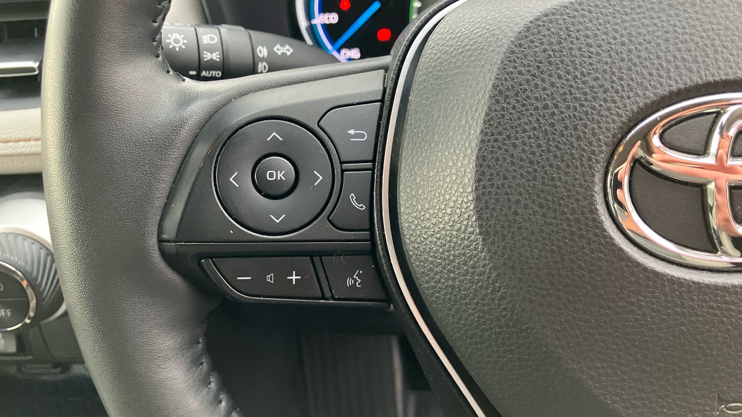 Used Toyota RAV4 2022 for sale - 76382554: Photo 38